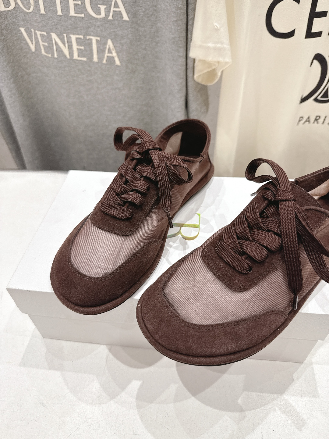 高版本出厂 the row 2026ss春夏走秀爆款平底鞋系带网面休闲鞋单鞋非常舒服的休闲鞋，极简设计理