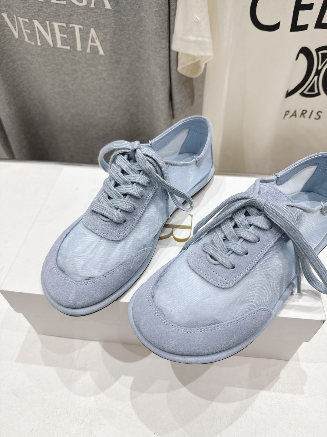 高版本出厂 the row 2026ss春夏走秀爆款平底鞋系带网面休闲鞋单鞋非常舒服的休闲鞋，极简设计理