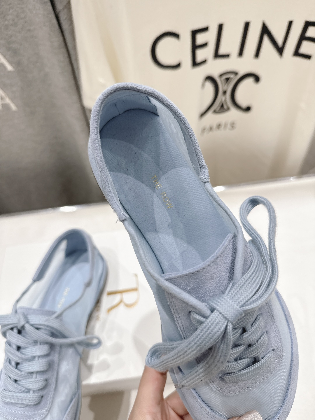 高版本出厂 the row 2026ss春夏走秀爆款平底鞋系带网面休闲鞋单鞋非常舒服的休闲鞋，极简设计理