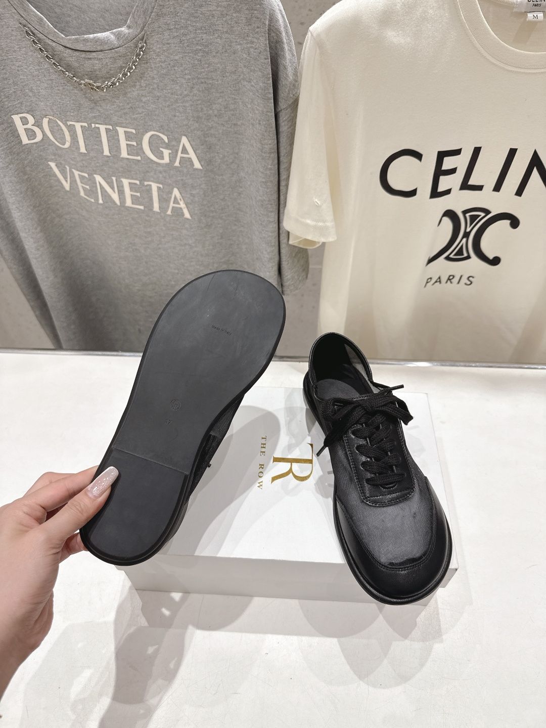 高版本出厂 the row 2026ss春夏走秀爆款平底鞋系带网面休闲鞋单鞋非常舒服的休闲鞋，极简设计理