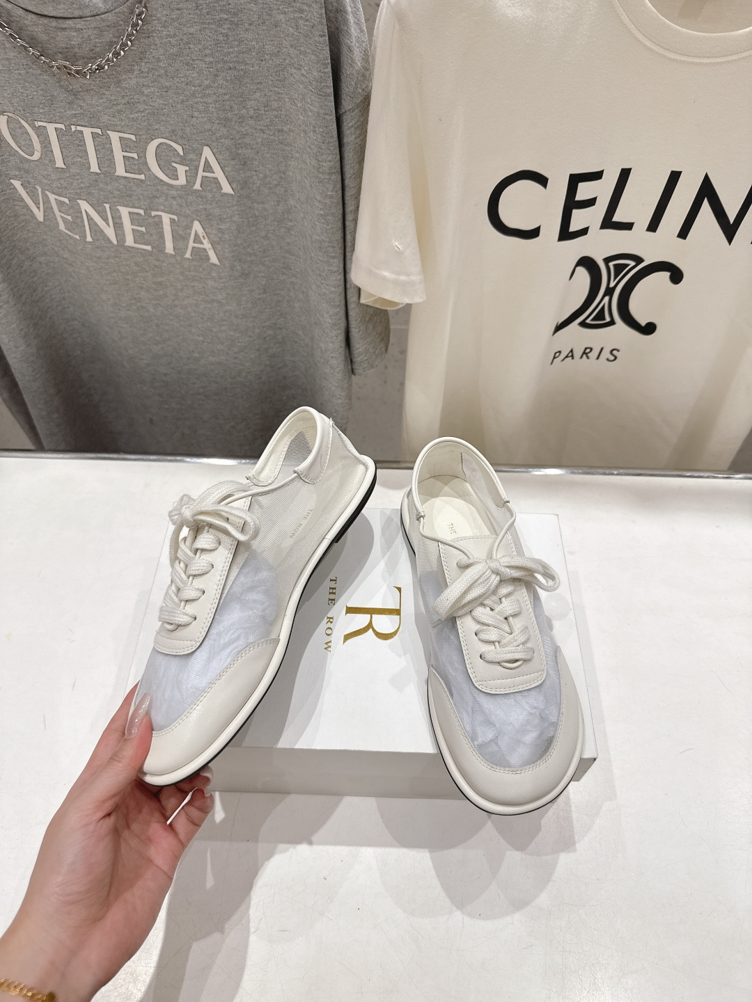 高版本出厂 the row 2026ss春夏走秀爆款平底鞋系带网面休闲鞋单鞋非常舒服的休闲鞋，极简设计理