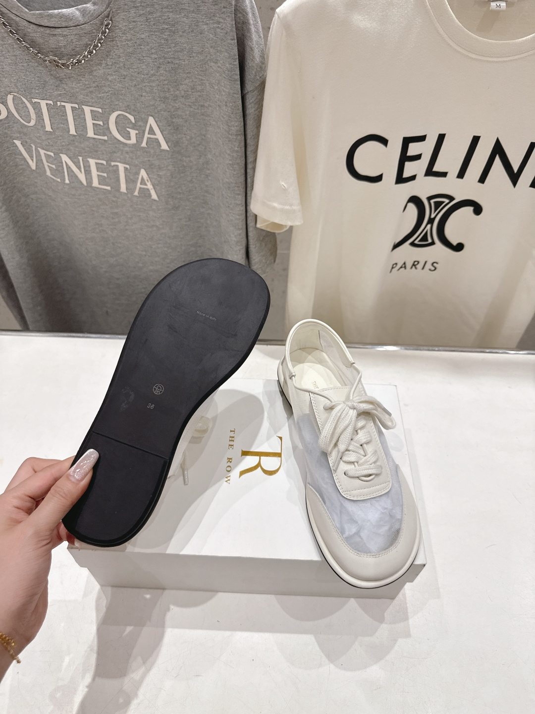 高版本出厂 the row 2026ss春夏走秀爆款平底鞋系带网面休闲鞋单鞋非常舒服的休闲鞋，极简设计理