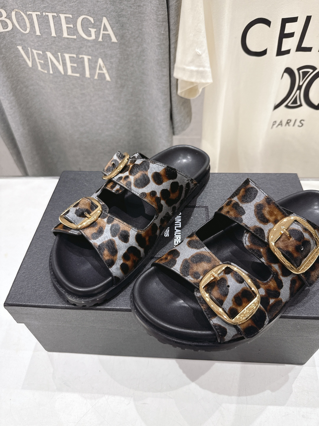 高版本出厂 SAINT LAURENT～F013 圣罗兰ysl 2026ss 夏季新品双排搭扣平底沙滩拖