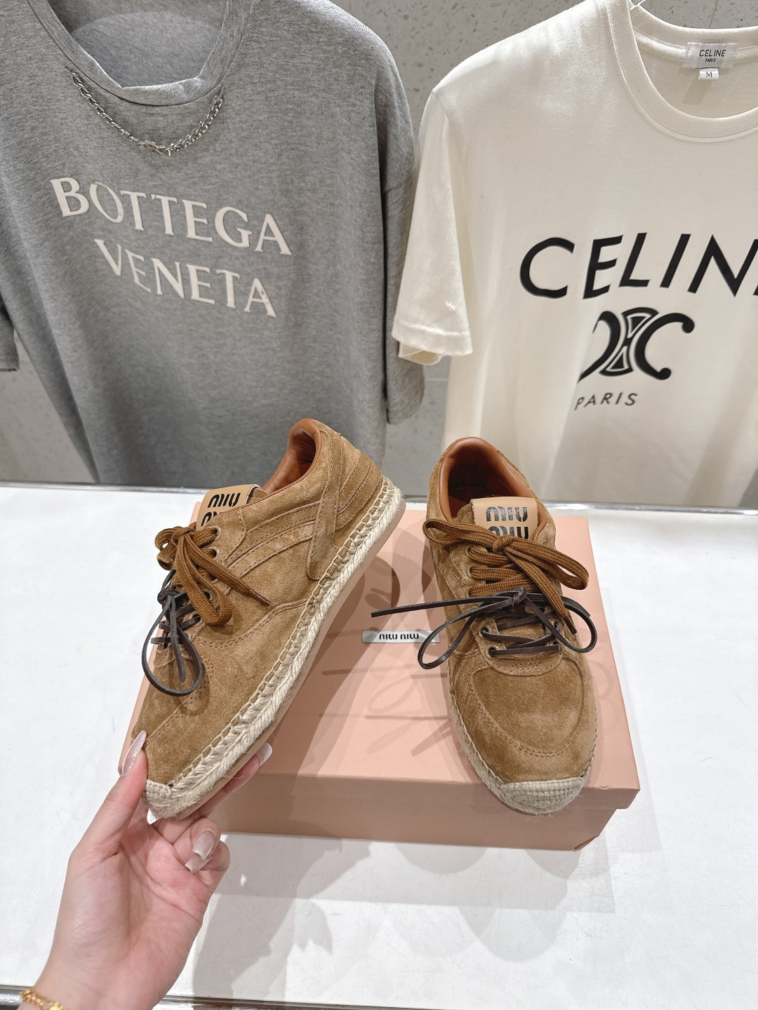 高版本出厂 MiuMiu/缪缪F022 2026ss新款麻绳底渔夫鞋一脚蹬乐福鞋休闲鞋原版开模 所有材质