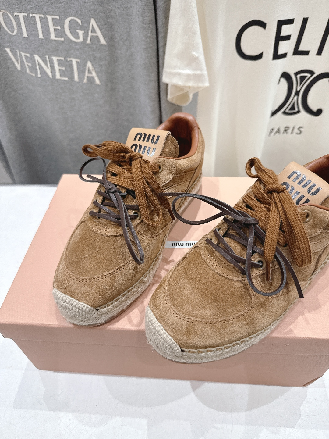 高版本出厂 MiuMiu/缪缪F022 2026ss新款麻绳底渔夫鞋一脚蹬乐福鞋休闲鞋原版开模 所有材质