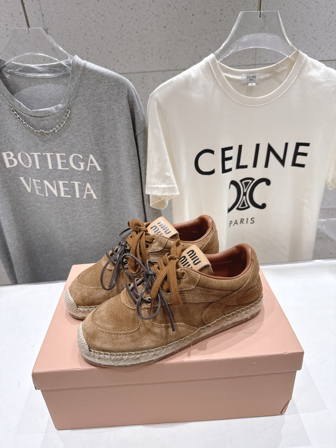 高版本出厂 MiuMiu/缪缪F022 2026ss新款麻绳底渔夫鞋一脚蹬乐福鞋休闲鞋原版开模 所有材质