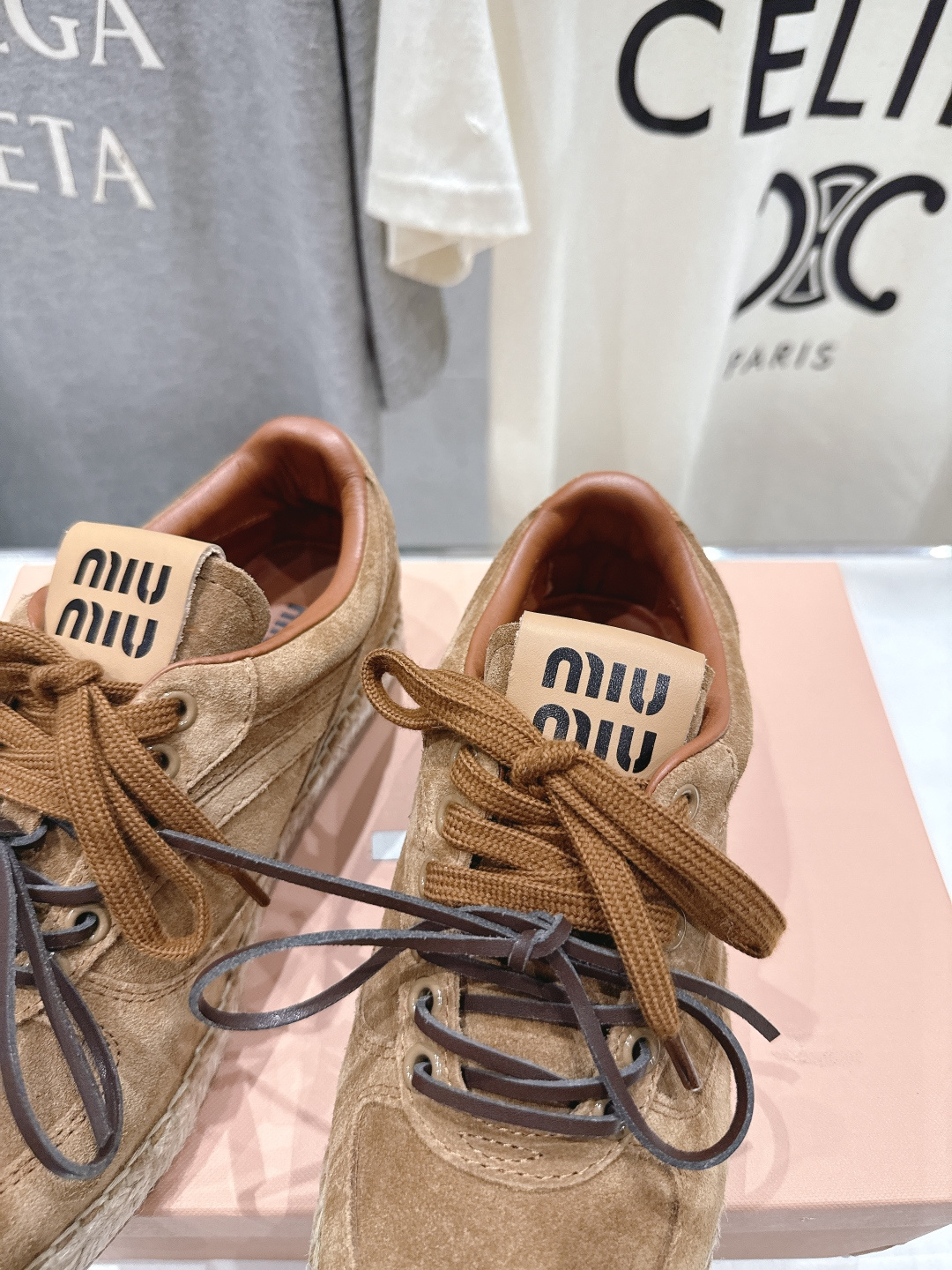 高版本出厂 MiuMiu/缪缪F022 2026ss新款麻绳底渔夫鞋一脚蹬乐福鞋休闲鞋原版开模 所有材质