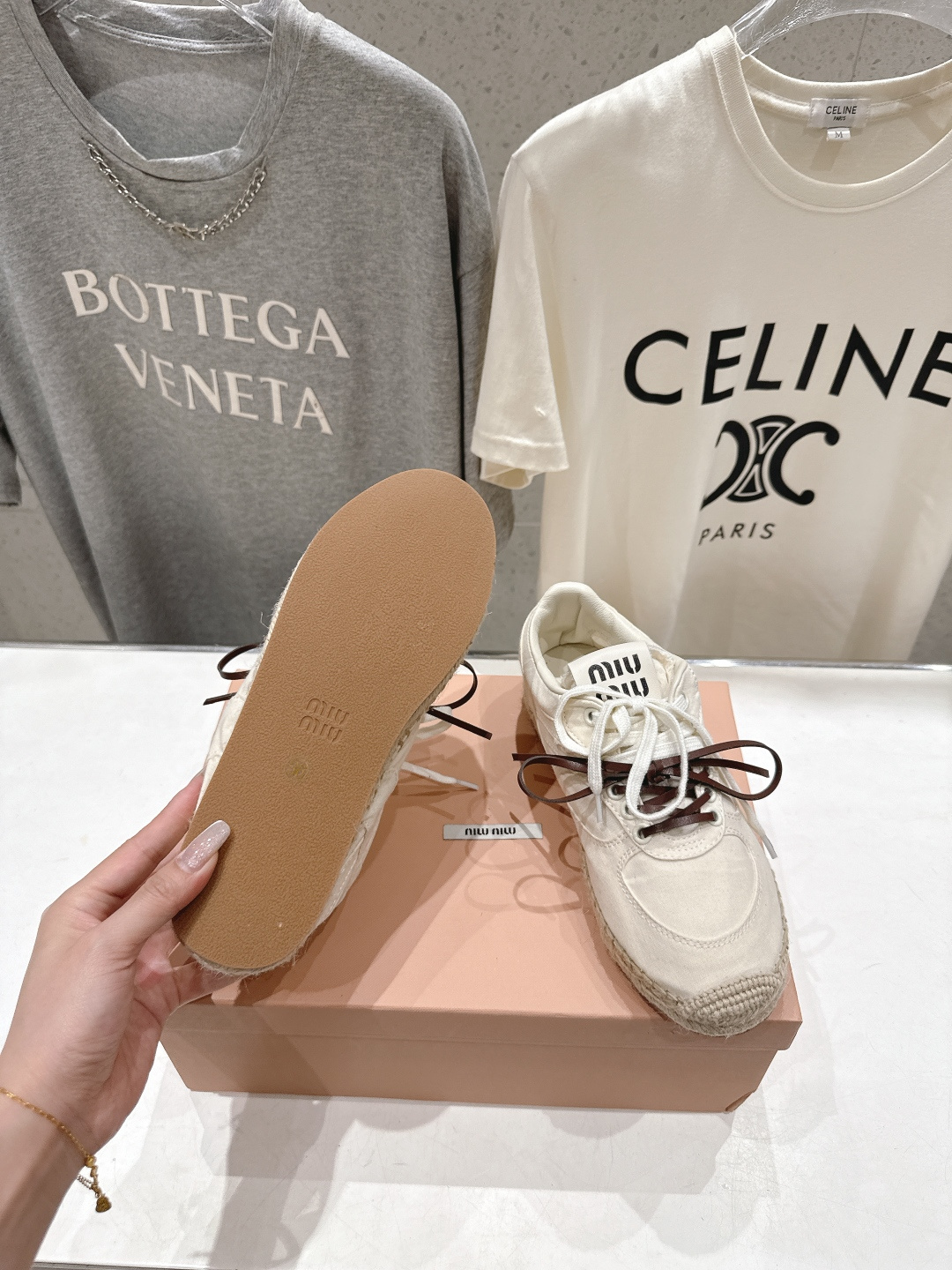 高版本出厂 MiuMiu/缪缪F022 2026ss新款麻绳底渔夫鞋一脚蹬乐福鞋休闲鞋原版开模 所有材质