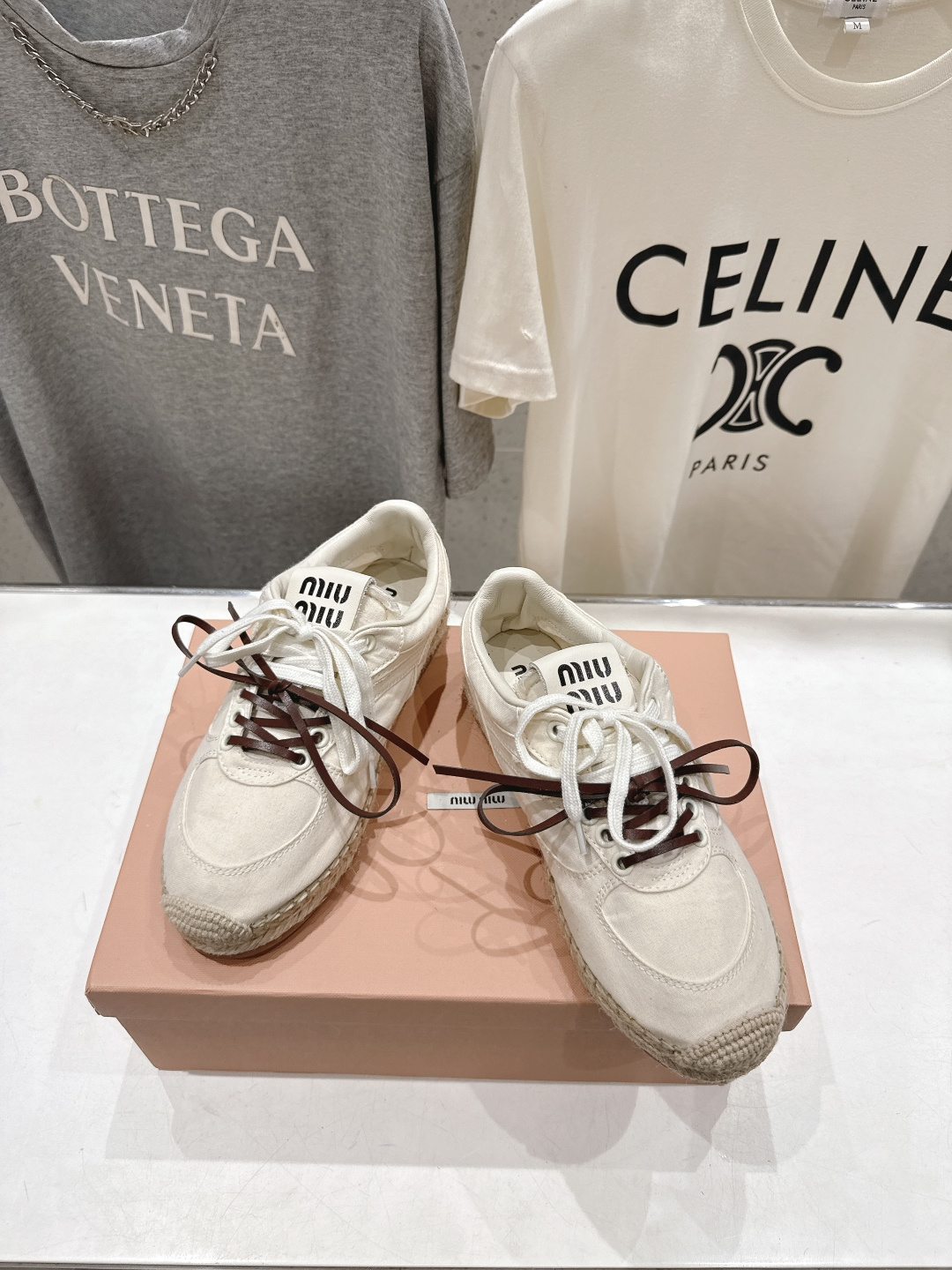 高版本出厂 MiuMiu/缪缪F022 2026ss新款麻绳底渔夫鞋一脚蹬乐福鞋休闲鞋原版开模 所有材质