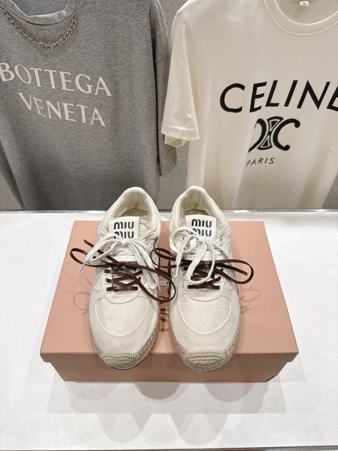 高版本出厂 MiuMiu/缪缪F022 2026ss新款麻绳底渔夫鞋一脚蹬乐福鞋休闲鞋原版开模 所有材质