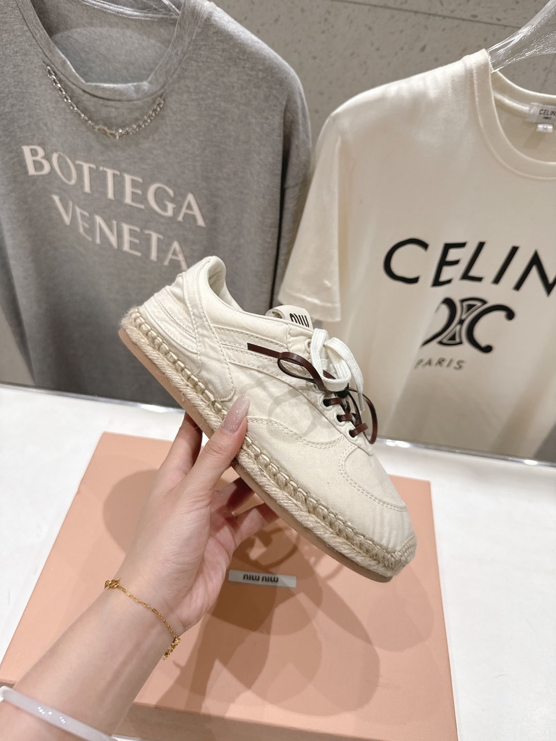 高版本出厂 MiuMiu/缪缪F022 2026ss新款麻绳底渔夫鞋一脚蹬乐福鞋休闲鞋原版开模 所有材质