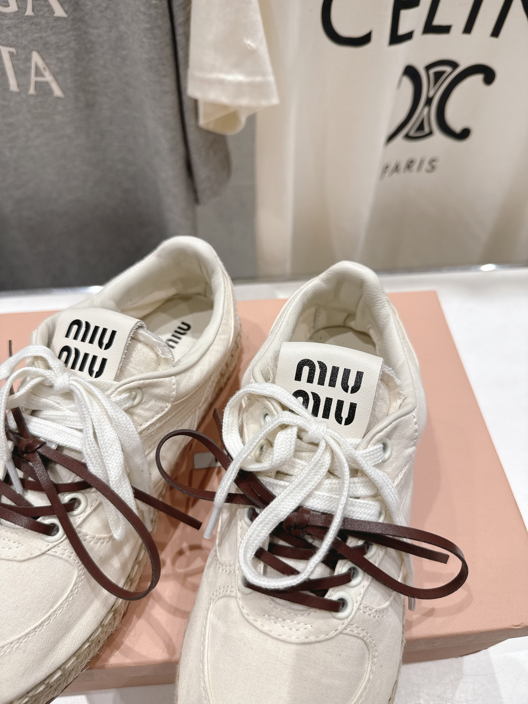 高版本出厂 MiuMiu/缪缪F022 2026ss新款麻绳底渔夫鞋一脚蹬乐福鞋休闲鞋原版开模 所有材质