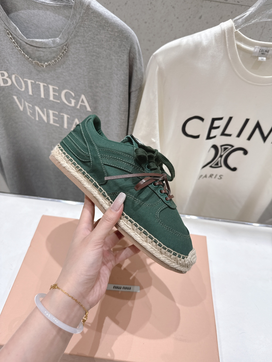 高版本出厂 MiuMiu/缪缪F022 2026ss新款麻绳底渔夫鞋一脚蹬乐福鞋休闲鞋原版开模 所有材质