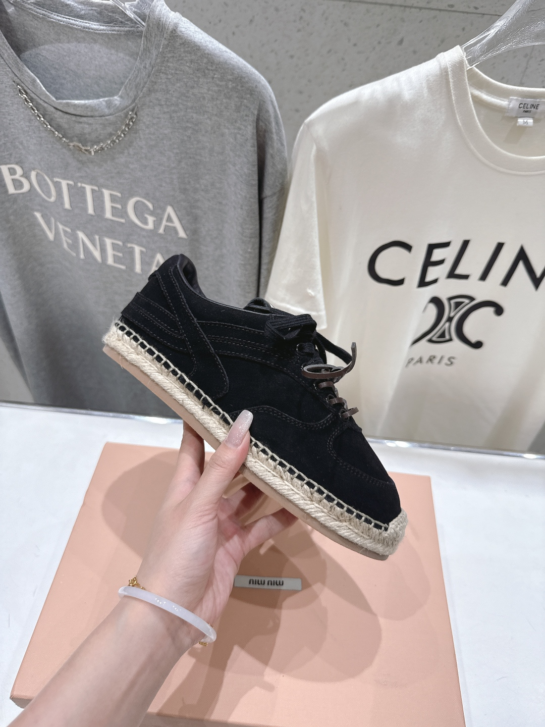 高版本出厂 MiuMiu/缪缪F022 2026ss新款麻绳底渔夫鞋一脚蹬乐福鞋休闲鞋原版开模 所有材质