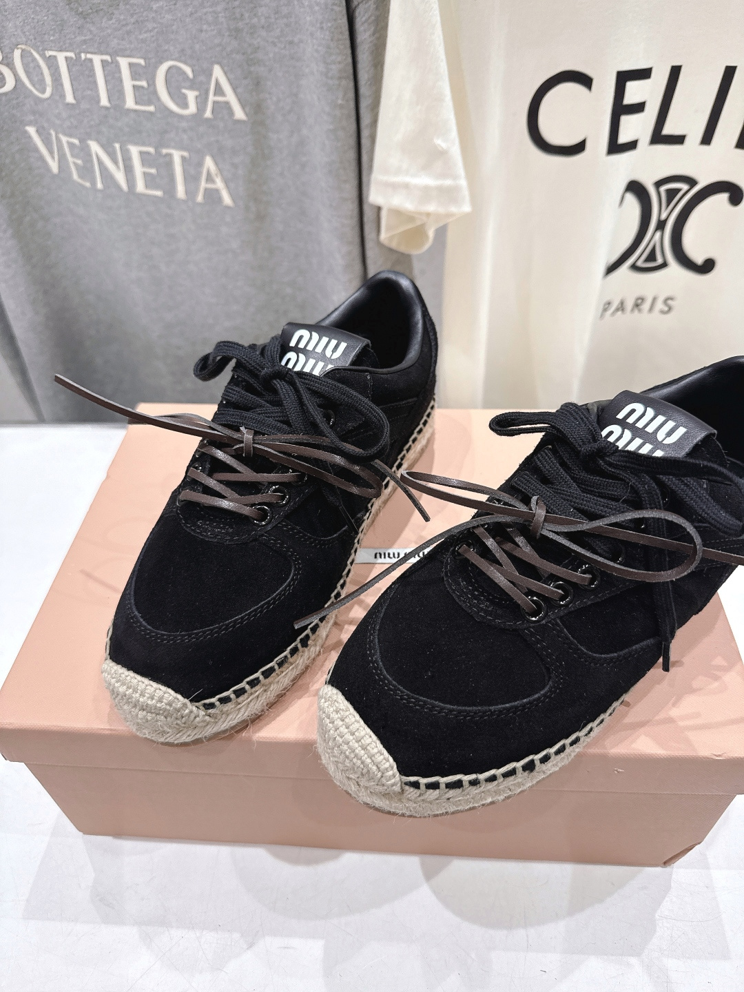 高版本出厂 MiuMiu/缪缪F022 2026ss新款麻绳底渔夫鞋一脚蹬乐福鞋休闲鞋原版开模 所有材质