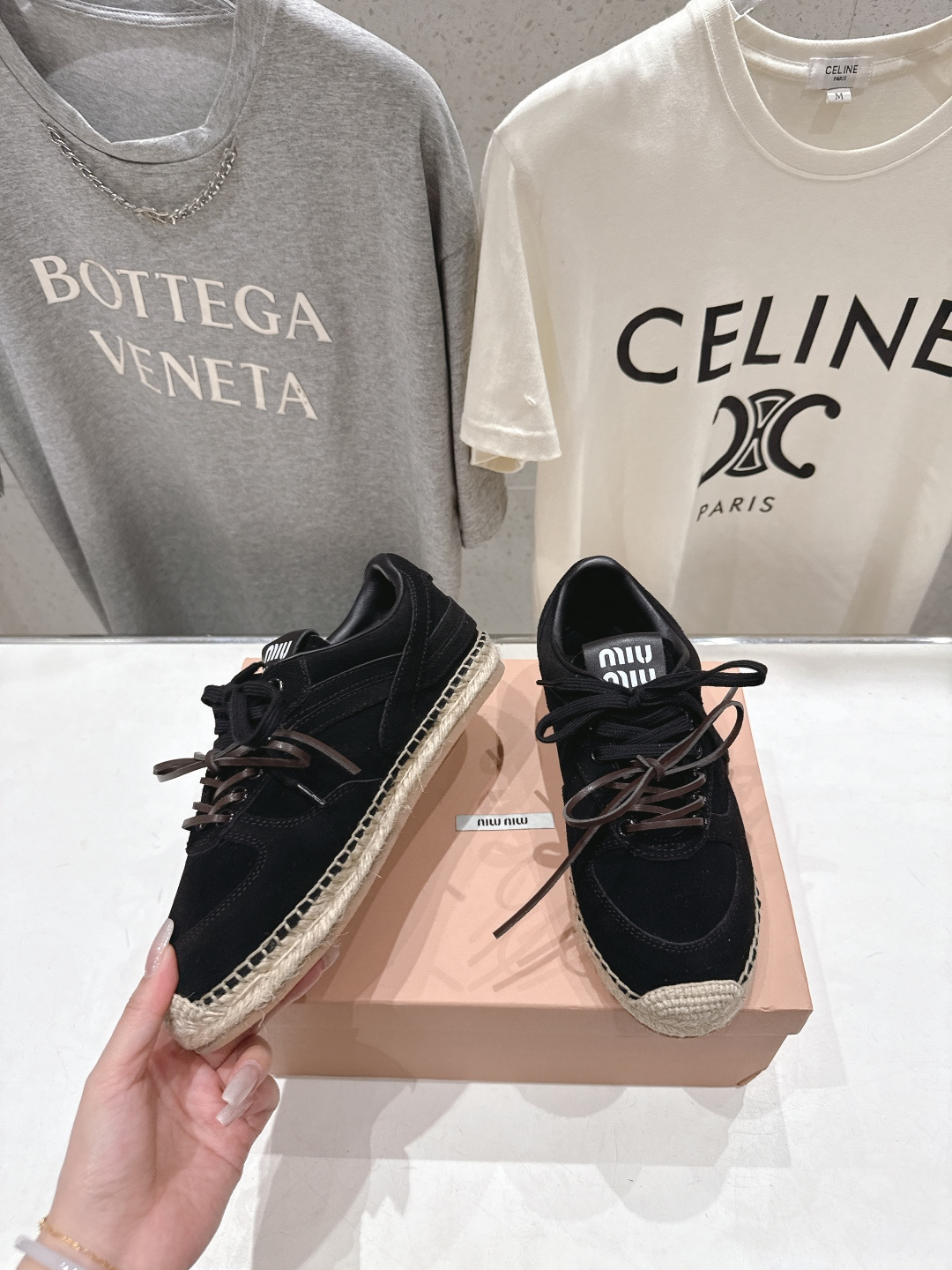 高版本出厂 MiuMiu/缪缪F022 2026ss新款麻绳底渔夫鞋一脚蹬乐福鞋休闲鞋原版开模 所有材质