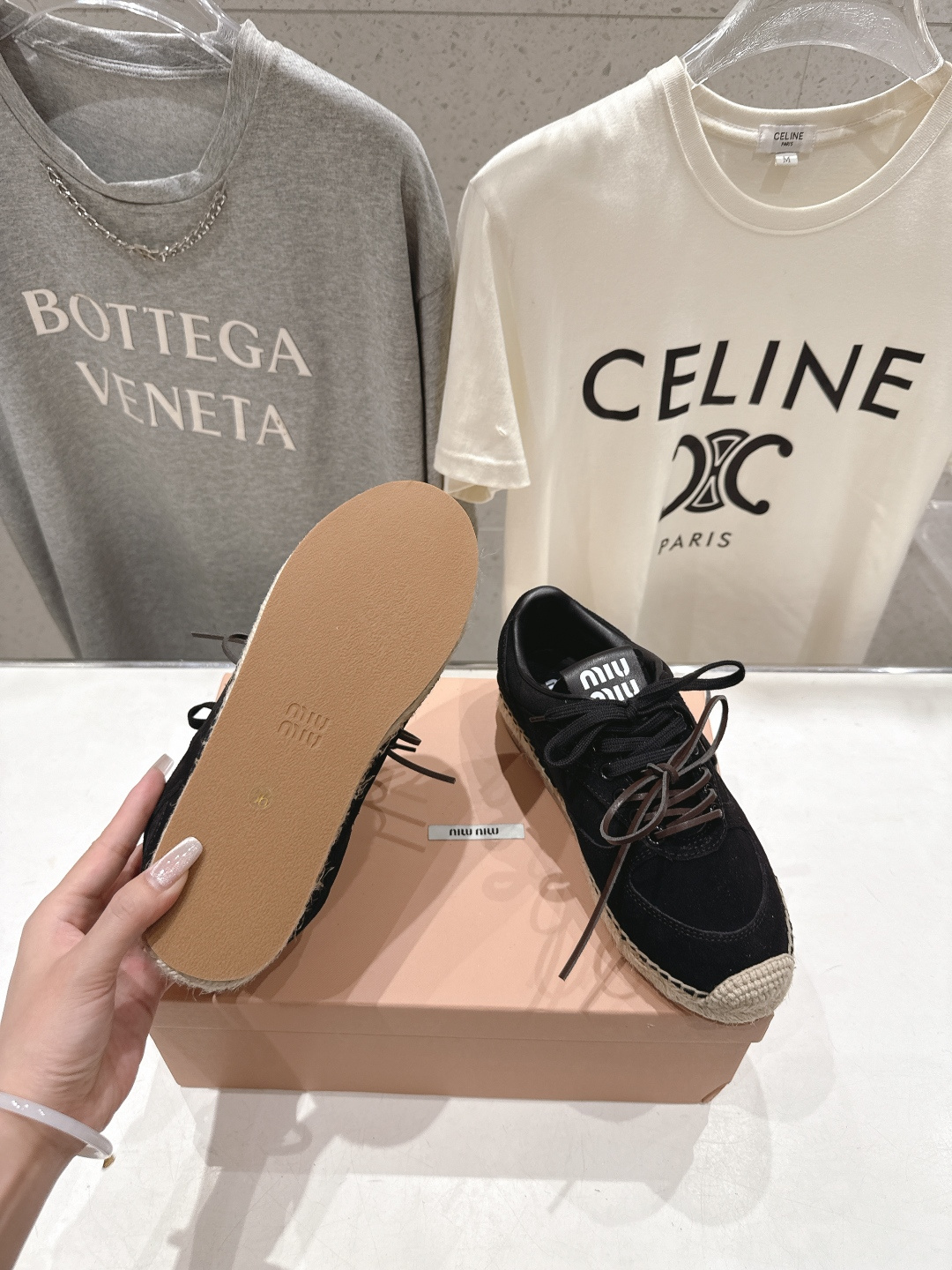 高版本出厂 MiuMiu/缪缪F022 2026ss新款麻绳底渔夫鞋一脚蹬乐福鞋休闲鞋原版开模 所有材质