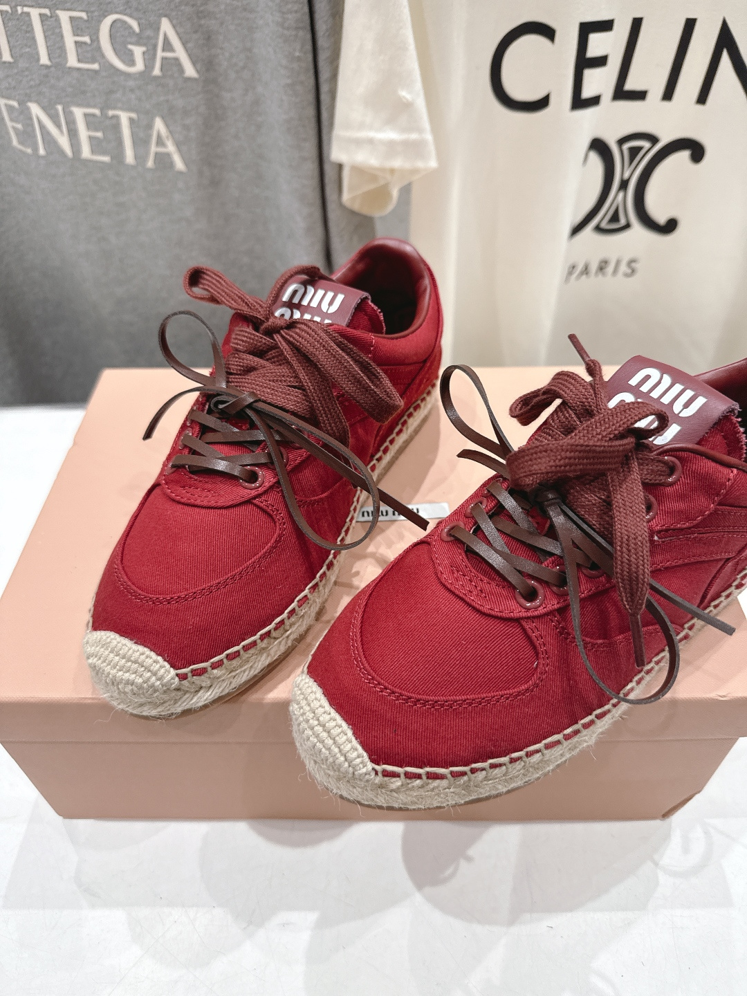 高版本出厂 MiuMiu/缪缪F022 2026ss新款麻绳底渔夫鞋一脚蹬乐福鞋休闲鞋原版开模 所有材质