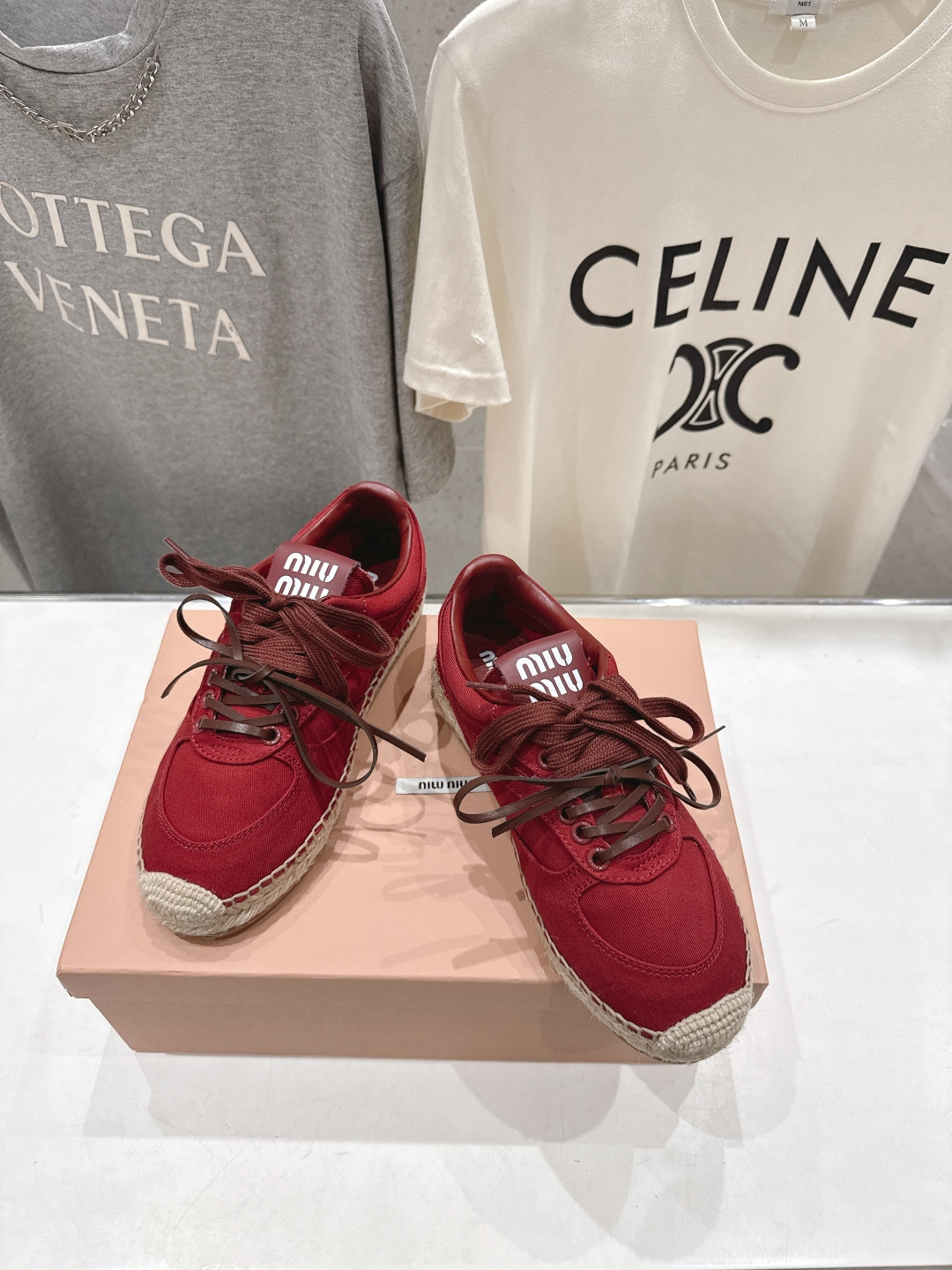 高版本出厂 MiuMiu/缪缪F022 2026ss新款麻绳底渔夫鞋一脚蹬乐福鞋休闲鞋原版开模 所有材质