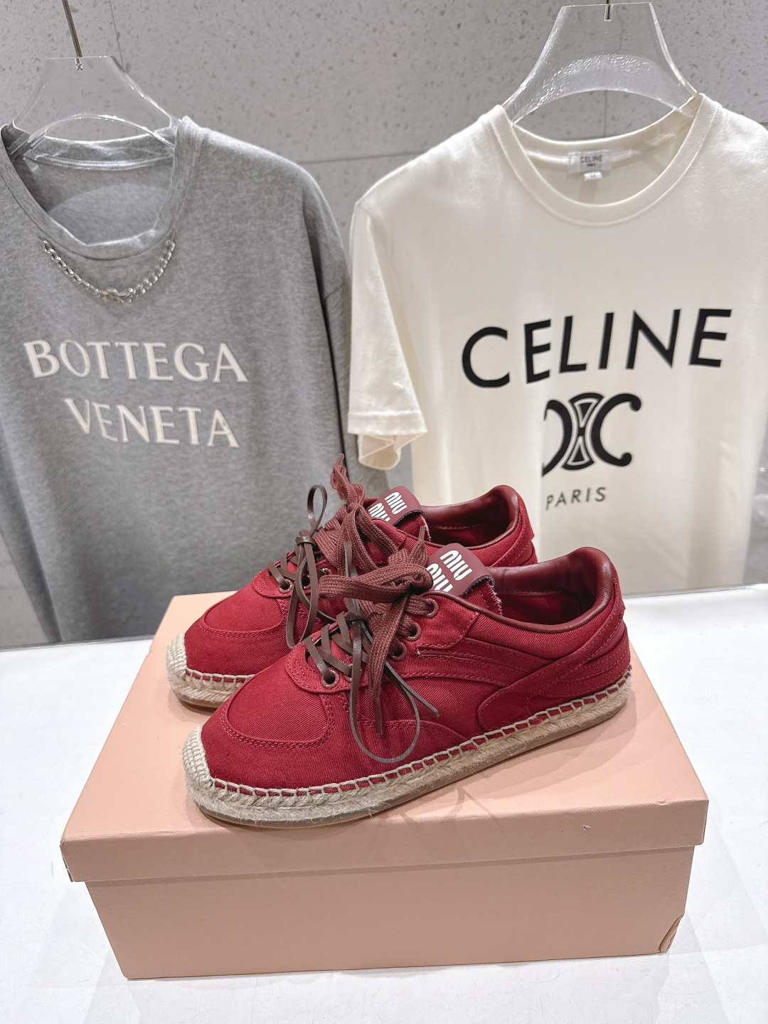 高版本出厂 MiuMiu/缪缪F022 2026ss新款麻绳底渔夫鞋一脚蹬乐福鞋休闲鞋原版开模 所有材质