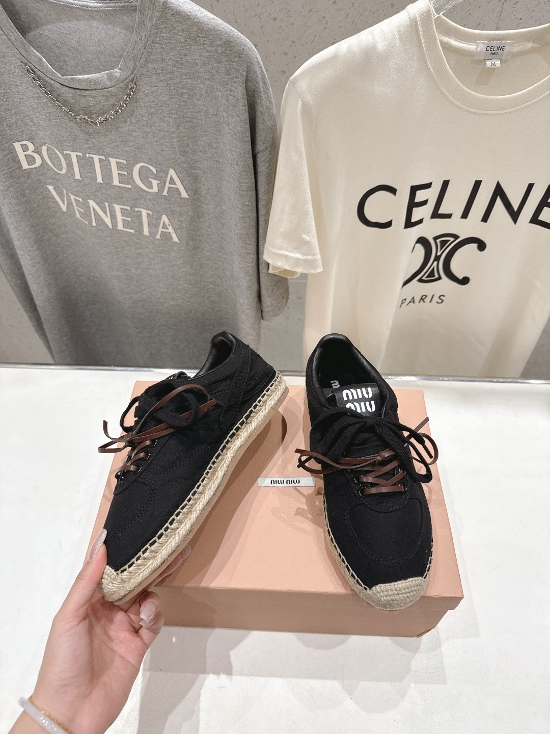 高版本出厂 MiuMiu/缪缪F022 2026ss新款麻绳底渔夫鞋一脚蹬乐福鞋休闲鞋原版开模 所有材质