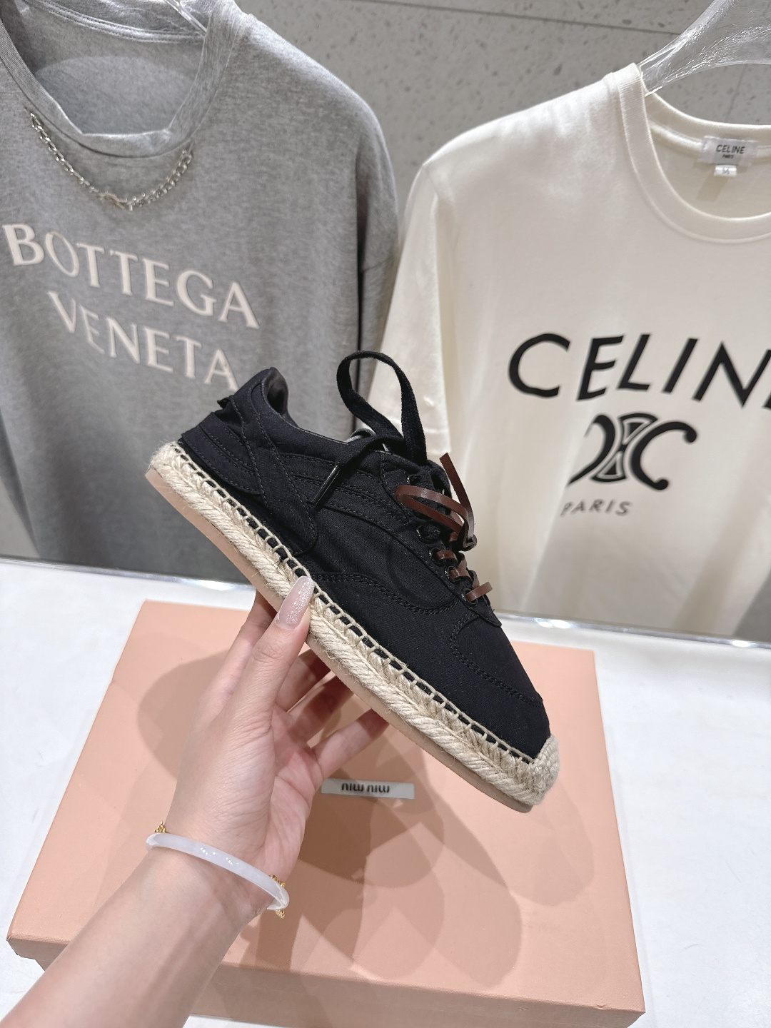 高版本出厂 MiuMiu/缪缪F022 2026ss新款麻绳底渔夫鞋一脚蹬乐福鞋休闲鞋原版开模 所有材质