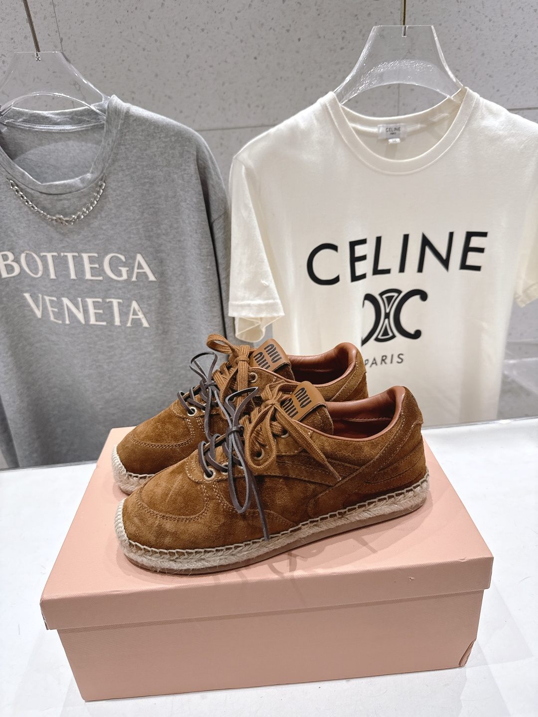 高版本出厂 MiuMiu/缪缪F022 2026ss新款麻绳底渔夫鞋一脚蹬乐福鞋休闲鞋原版开模 所有材质