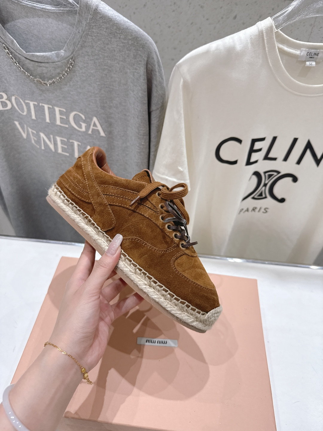 高版本出厂 MiuMiu/缪缪F022 2026ss新款麻绳底渔夫鞋一脚蹬乐福鞋休闲鞋原版开模 所有材质