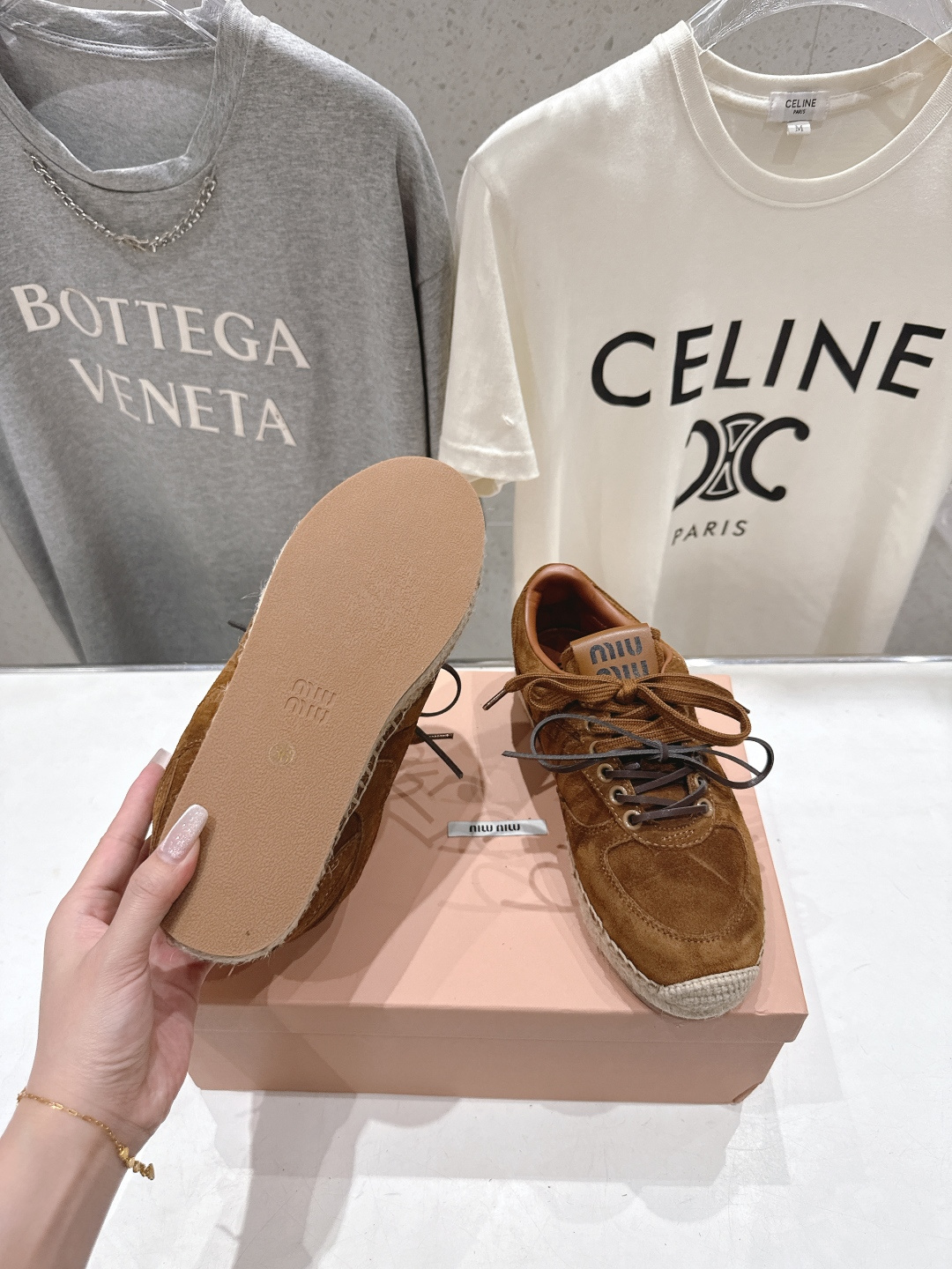 高版本出厂 MiuMiu/缪缪F022 2026ss新款麻绳底渔夫鞋一脚蹬乐福鞋休闲鞋原版开模 所有材质