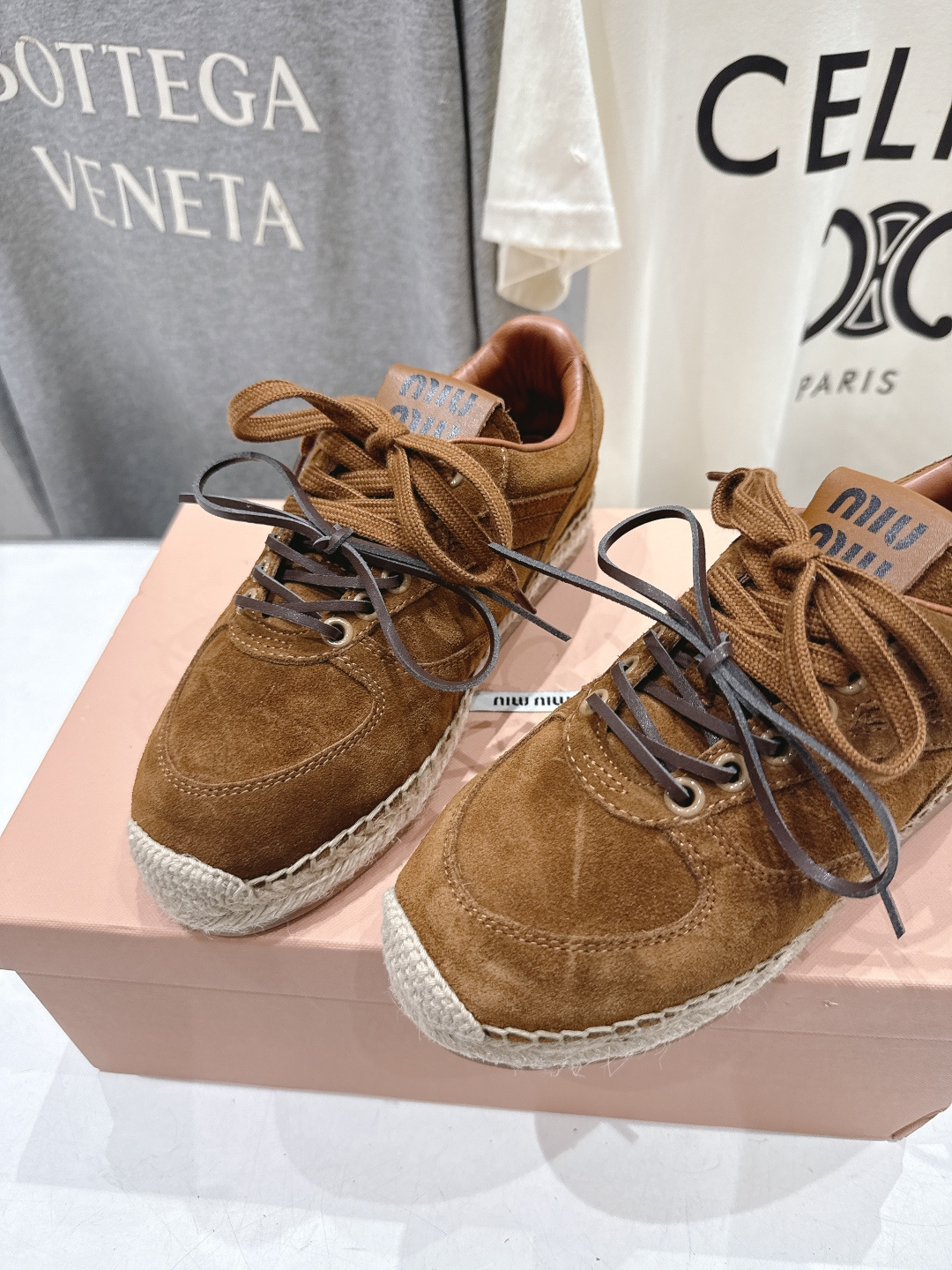 高版本出厂 MiuMiu/缪缪F022 2026ss新款麻绳底渔夫鞋一脚蹬乐福鞋休闲鞋原版开模 所有材质