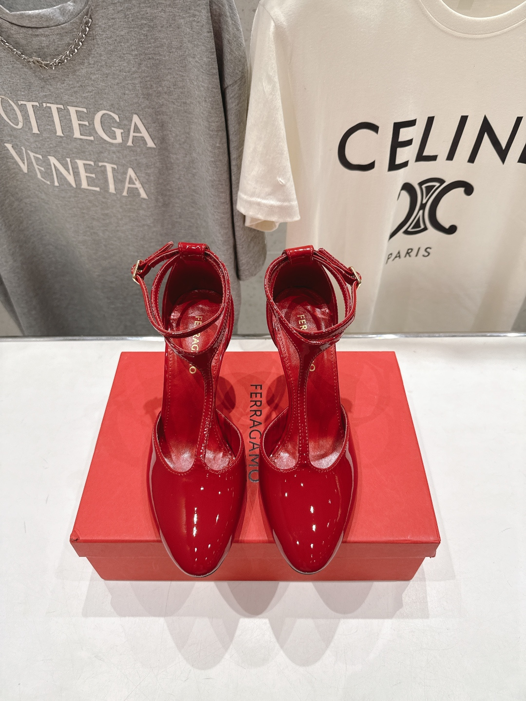 高版本出厂 FERRAGAMO/菲拉格慕F030 2026ss新款高跟鞋凉鞋FAM今期高频曝光的高跟凉鞋