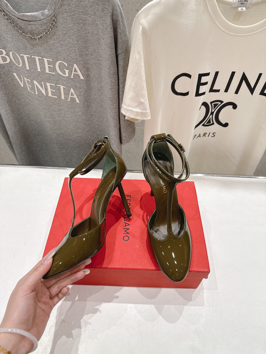 高版本出厂 FERRAGAMO/菲拉格慕F030 2026ss新款高跟鞋凉鞋FAM今期高频曝光的高跟凉鞋