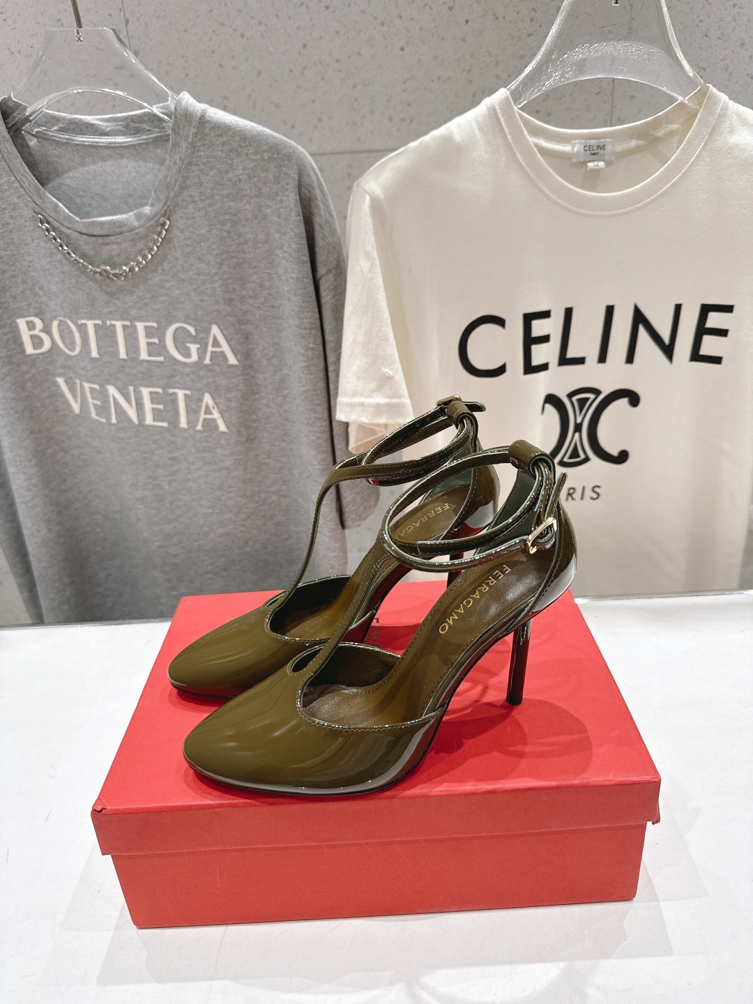 高版本出厂 FERRAGAMO/菲拉格慕F030 2026ss新款高跟鞋凉鞋FAM今期高频曝光的高跟凉鞋