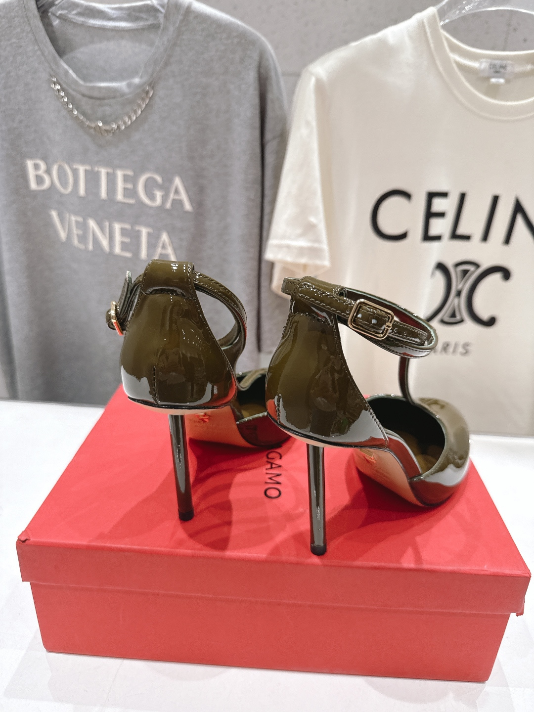 高版本出厂 FERRAGAMO/菲拉格慕F030 2026ss新款高跟鞋凉鞋FAM今期高频曝光的高跟凉鞋