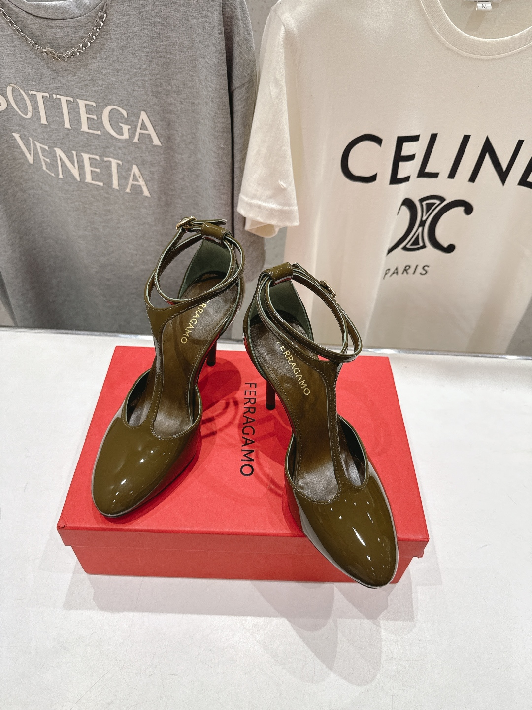 高版本出厂 FERRAGAMO/菲拉格慕F030 2026ss新款高跟鞋凉鞋FAM今期高频曝光的高跟凉鞋