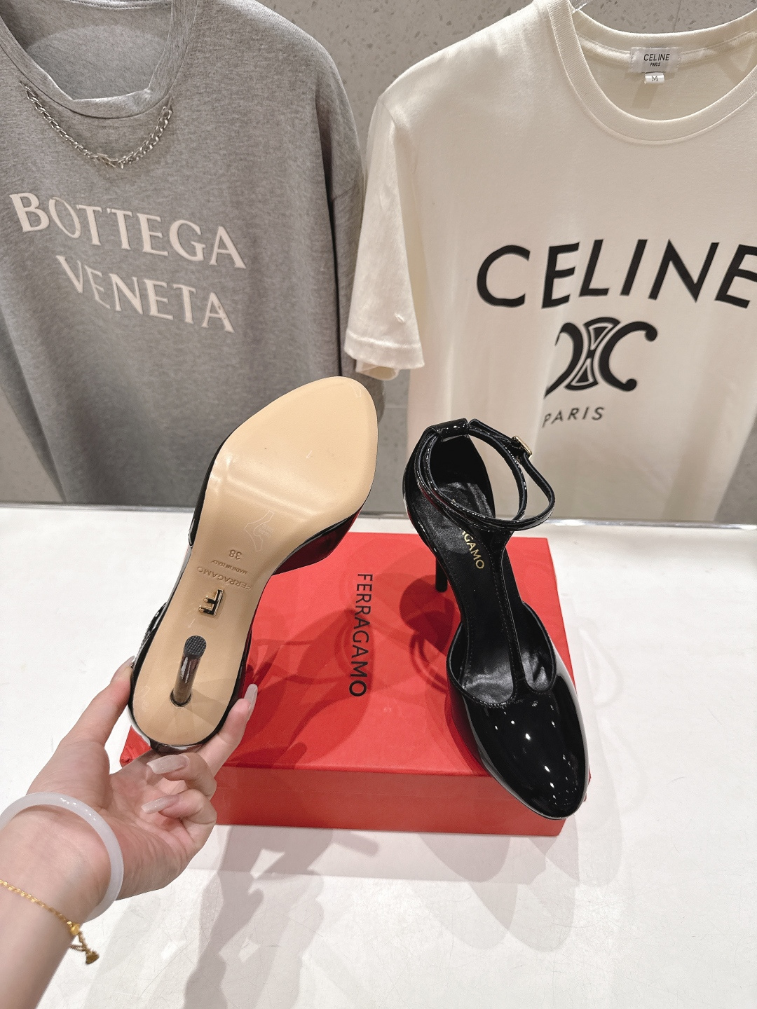 高版本出厂 FERRAGAMO/菲拉格慕F030 2026ss新款高跟鞋凉鞋FAM今期高频曝光的高跟凉鞋