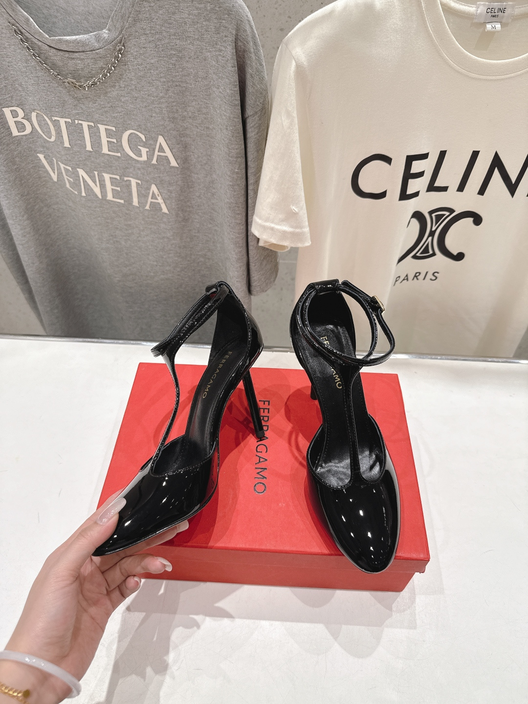 高版本出厂 FERRAGAMO/菲拉格慕F030 2026ss新款高跟鞋凉鞋FAM今期高频曝光的高跟凉鞋