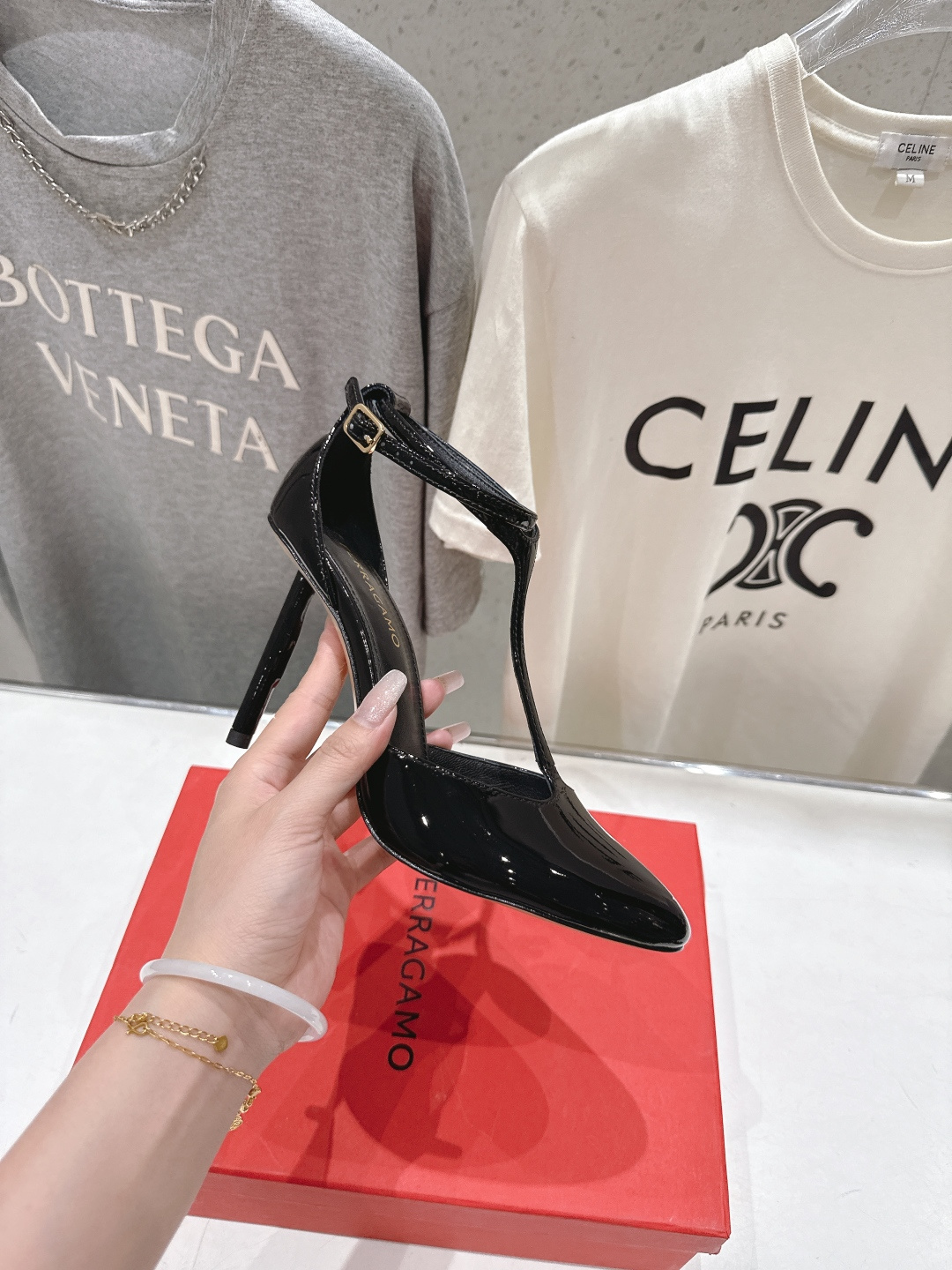 高版本出厂 FERRAGAMO/菲拉格慕F030 2026ss新款高跟鞋凉鞋FAM今期高频曝光的高跟凉鞋