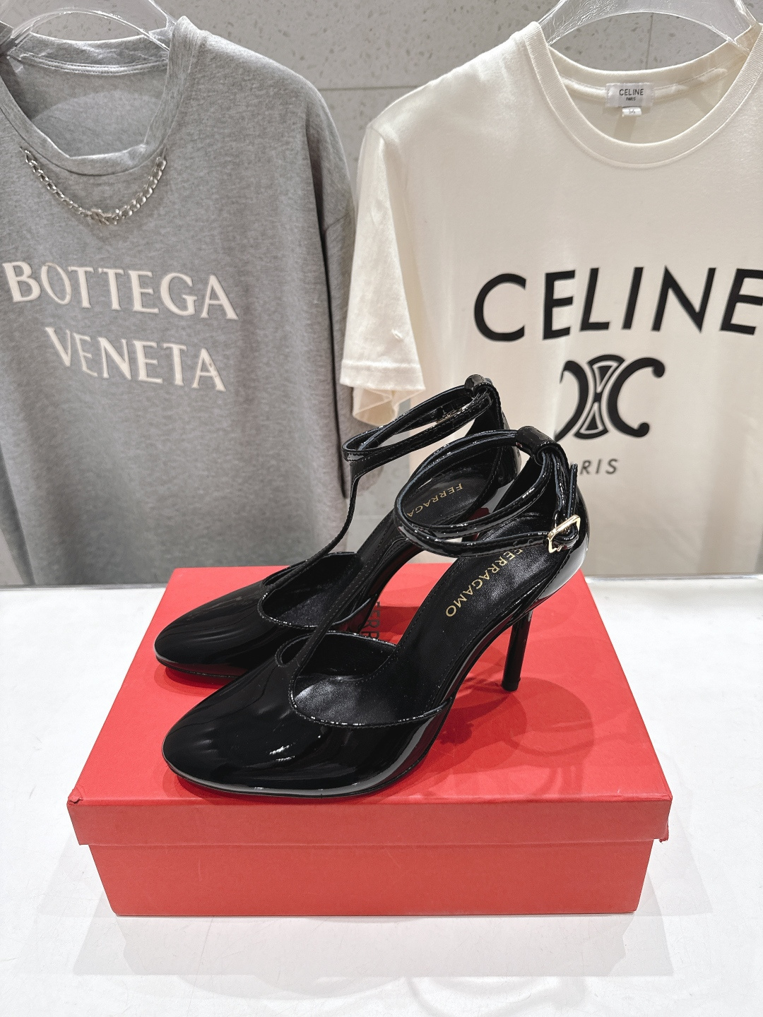 高版本出厂 FERRAGAMO/菲拉格慕F030 2026ss新款高跟鞋凉鞋FAM今期高频曝光的高跟凉鞋