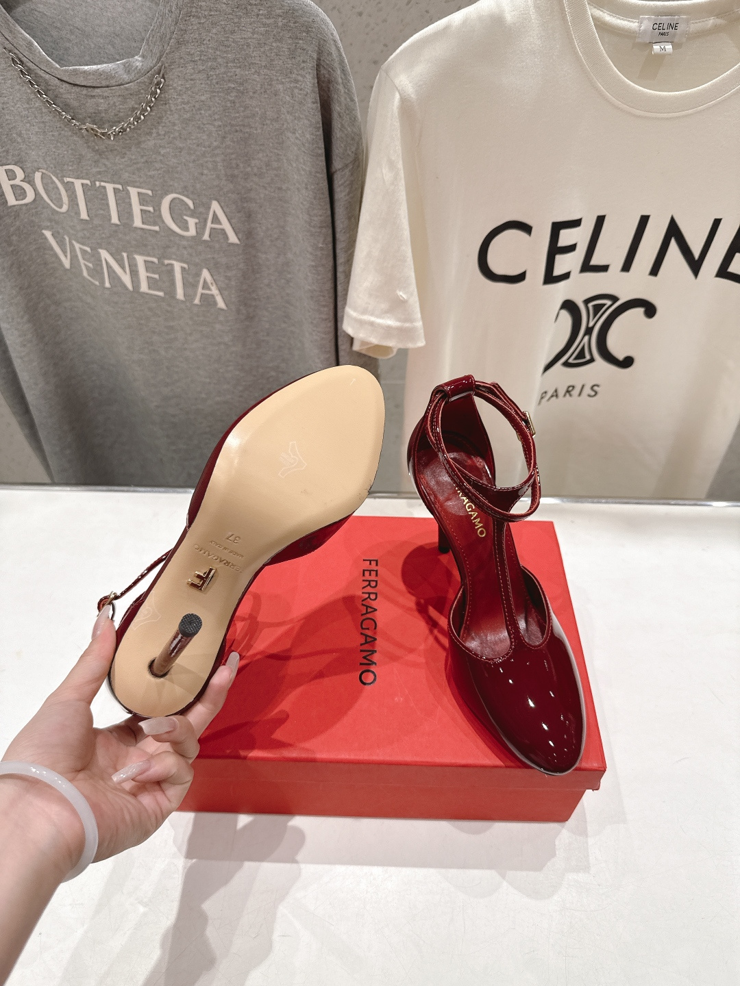 高版本出厂 FERRAGAMO/菲拉格慕F030 2026ss新款高跟鞋凉鞋FAM今期高频曝光的高跟凉鞋