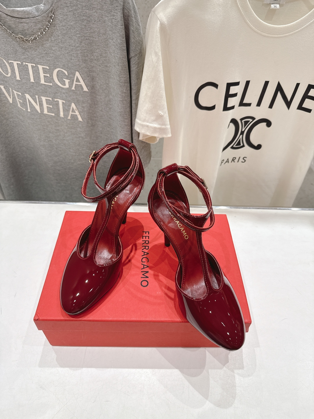 高版本出厂 FERRAGAMO/菲拉格慕F030 2026ss新款高跟鞋凉鞋FAM今期高频曝光的高跟凉鞋