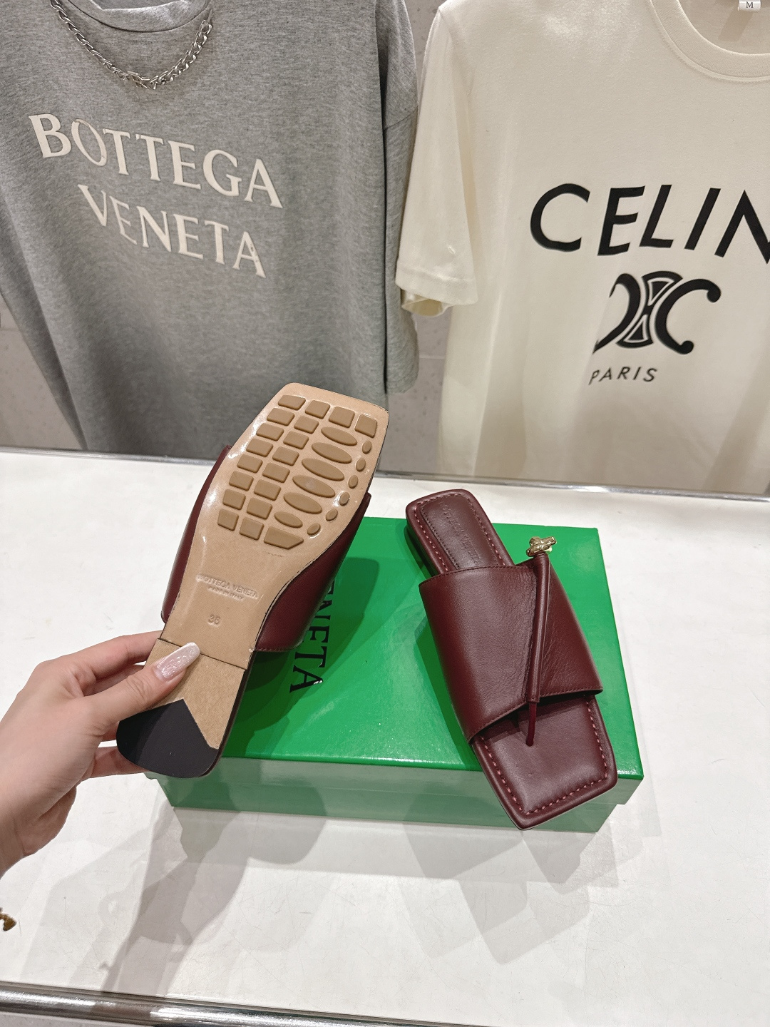 高版本出厂 Bottega Veneta/BV F065 2026ss夏季新款Solstice女士平底拖