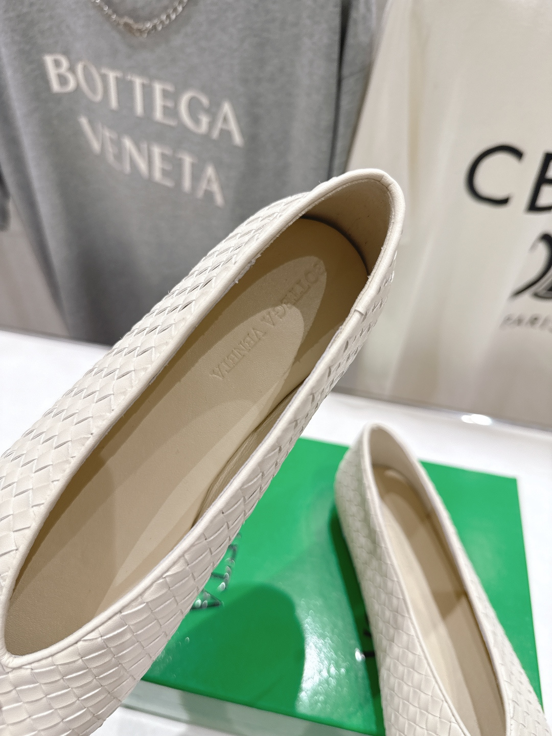 高版本出厂Bottega Veneta/BV F065 2026ss新款编织玛丽珍平底鞋乐福鞋 高定的配