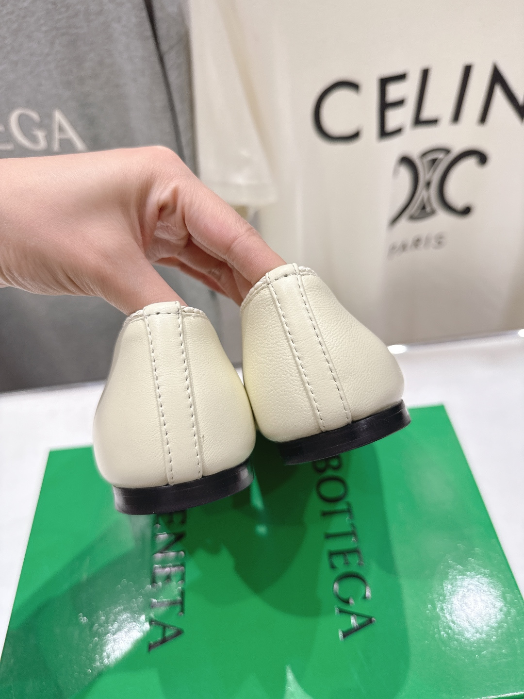 高版本出厂Bottega Veneta/BV F065 2026ss新款编织玛丽珍平底鞋乐福鞋 高定的配