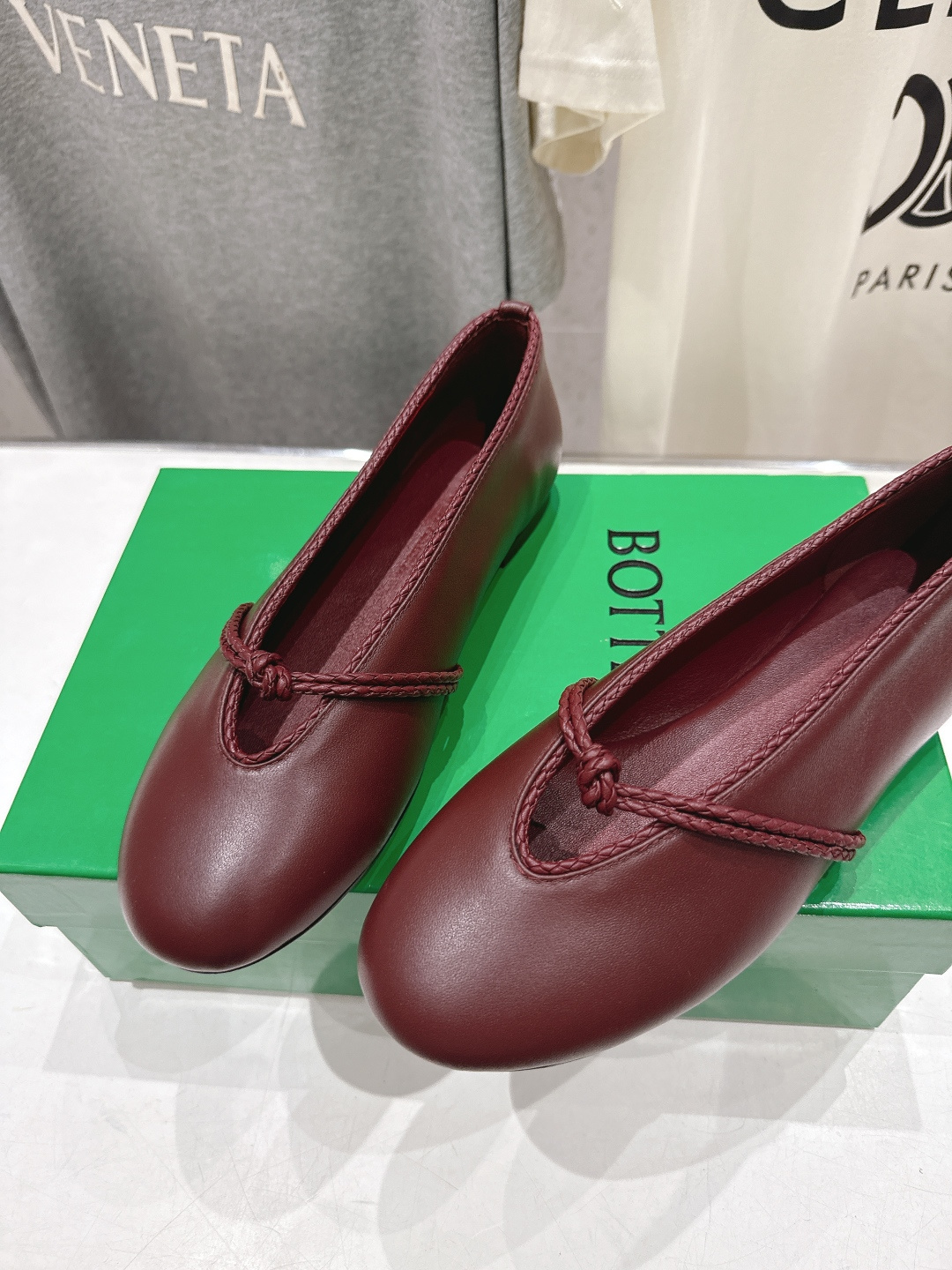 高版本出厂Bottega Veneta/BV F065 2026ss新款结绳玛丽珍平底鞋乐福鞋 高定的配