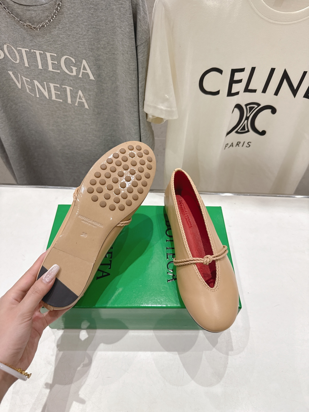 高版本出厂Bottega Veneta/BV F065 2026ss新款结绳玛丽珍平底鞋乐福鞋 高定的配