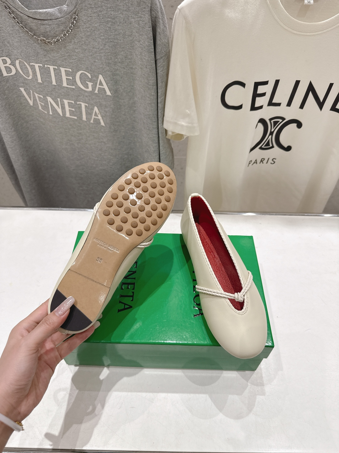 高版本出厂Bottega Veneta/BV F065 2026ss新款结绳玛丽珍平底鞋乐福鞋 高定的配