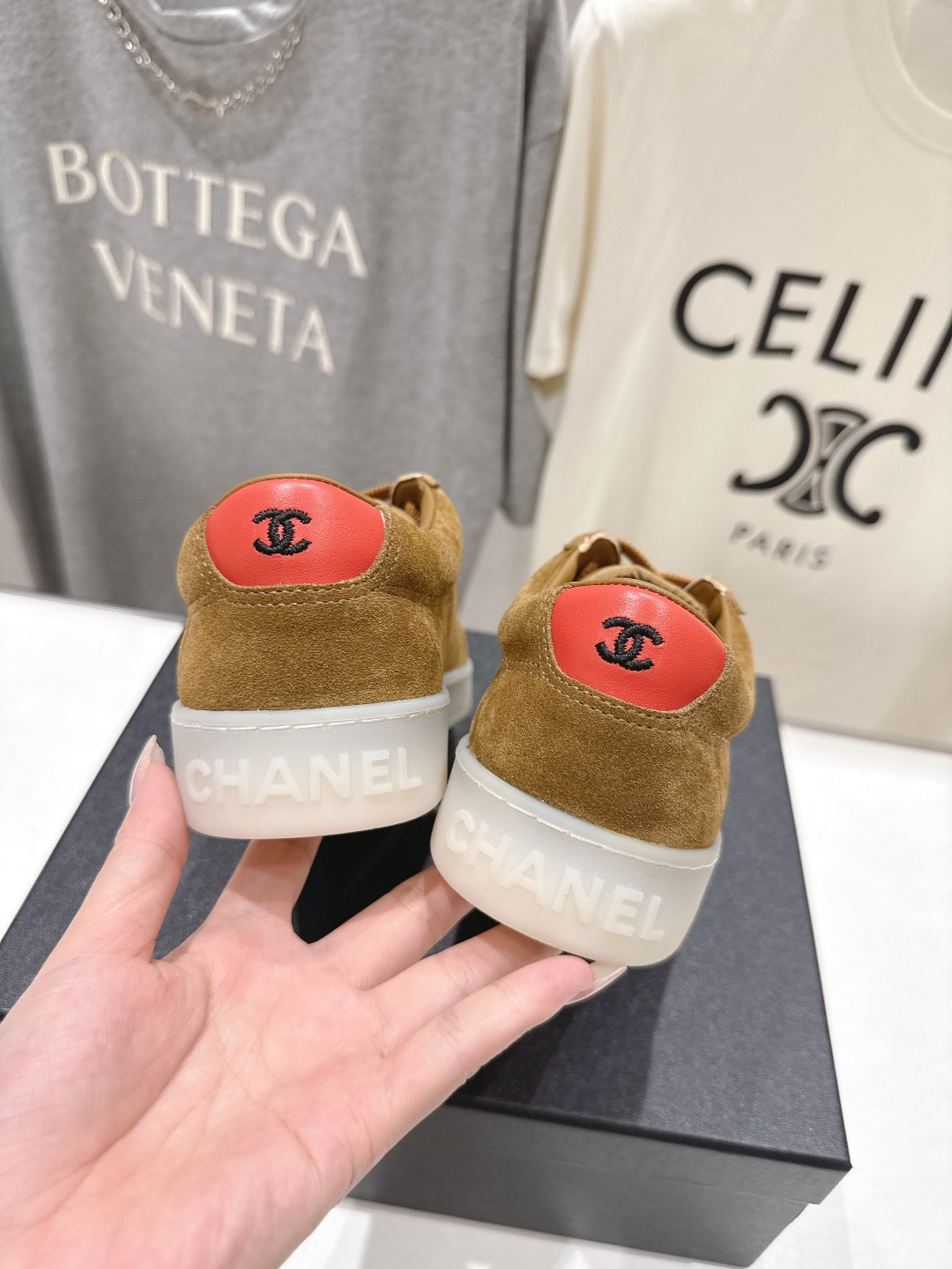 高版本出厂 Chanel*香奈儿~小香2026ss最新款系带平底休闲鞋，目前超级流行的饼干鞋网红明星小红