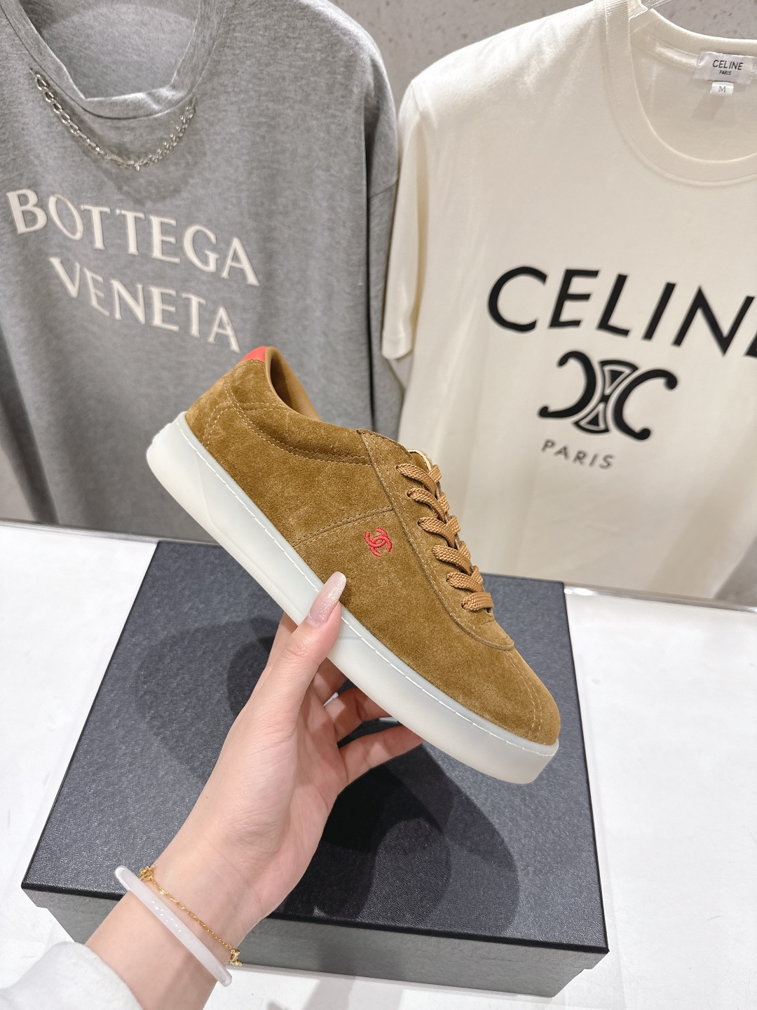 高版本出厂 Chanel*香奈儿~小香2026ss最新款系带平底休闲鞋，目前超级流行的饼干鞋网红明星小红