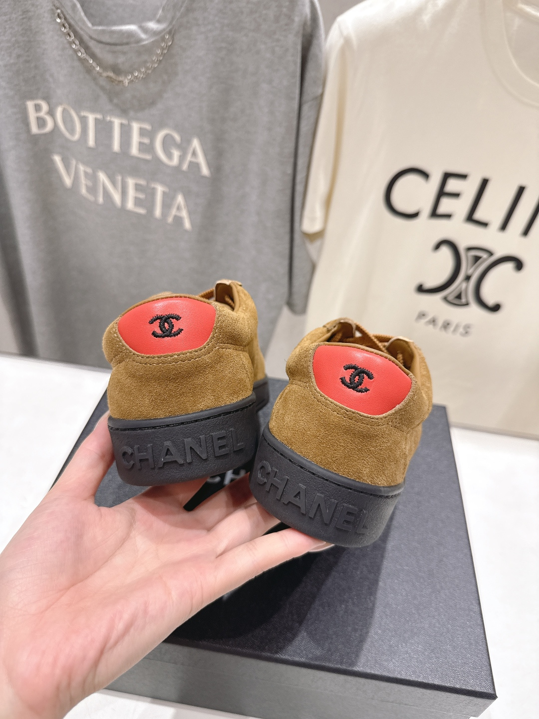 高版本出厂 Chanel*香奈儿~小香2026ss最新款系带平底休闲鞋，目前超级流行的饼干鞋网红明星小红